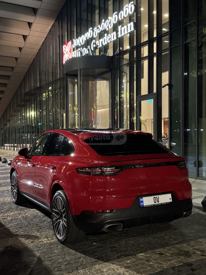 Porsche Cayenne 2021 — photo 2