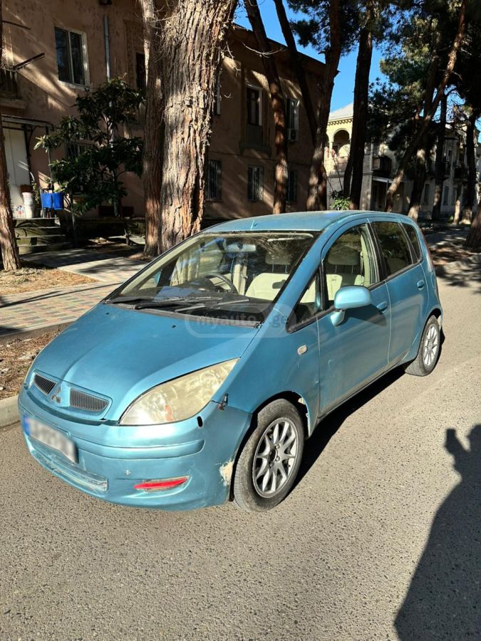 Mitsubishi Colt 2003 — photo 2