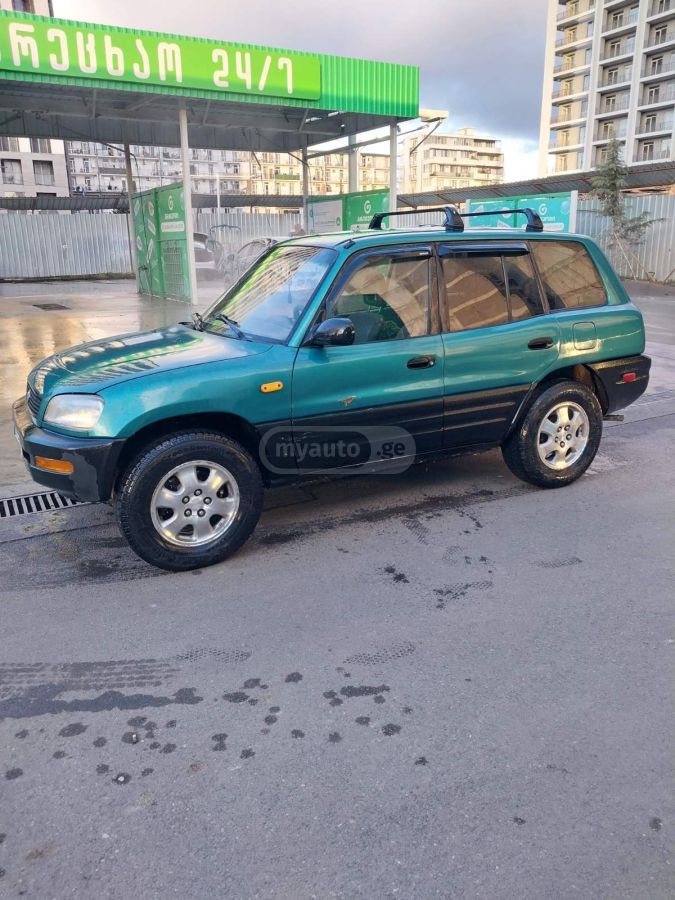 Toyota RAV4 1996 — photo 2