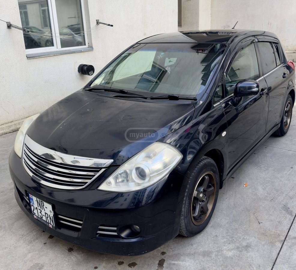 Nissan Tiida