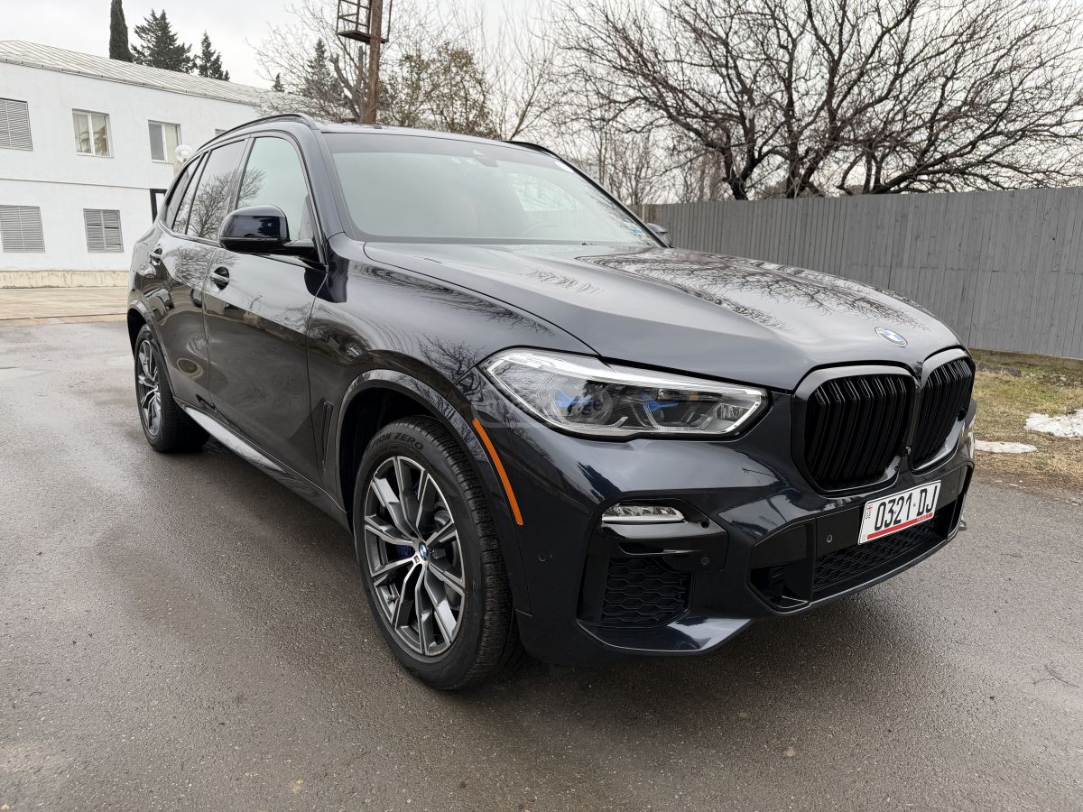 BMW X5 2021 — photo 2
