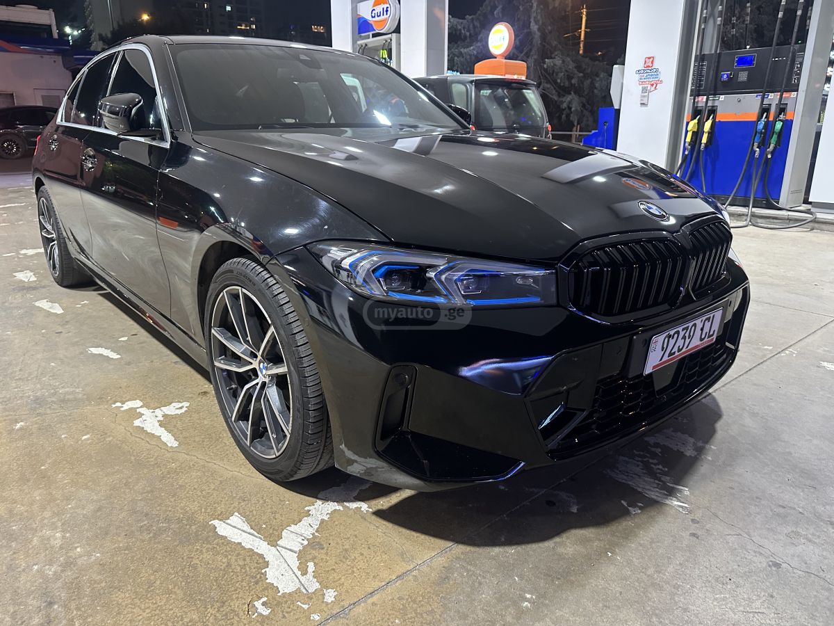 BMW 330