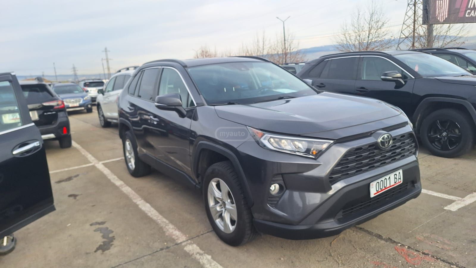 Toyota RAV4 2021 — photo 2
