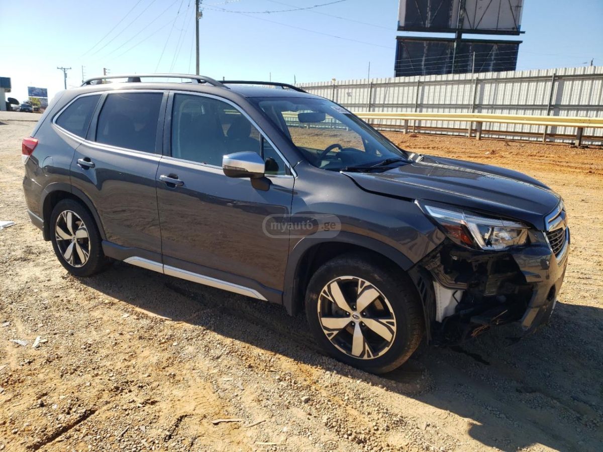Subaru Forester 2020 — photo 2
