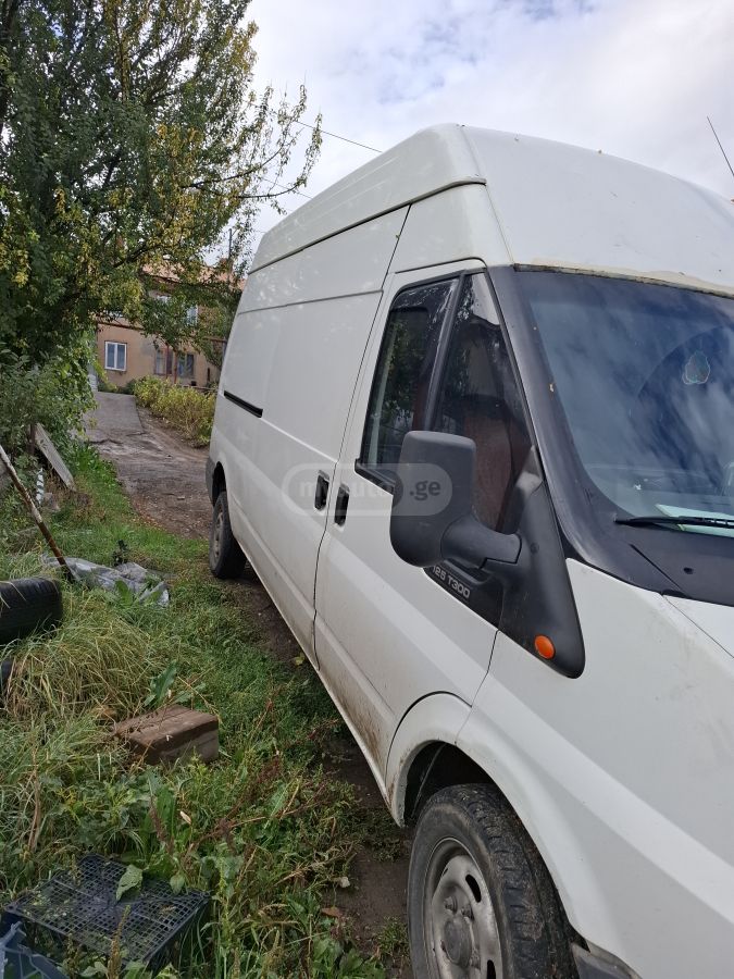 Ford Transit 2002 — photo 2