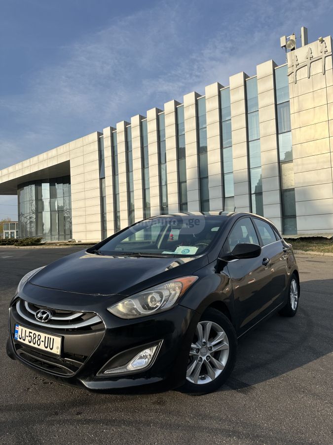 Hyundai Elantra GT 2015 — photo 2