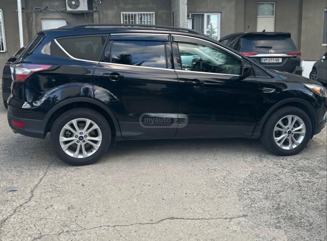 Ford Escape 2016 — photo 2