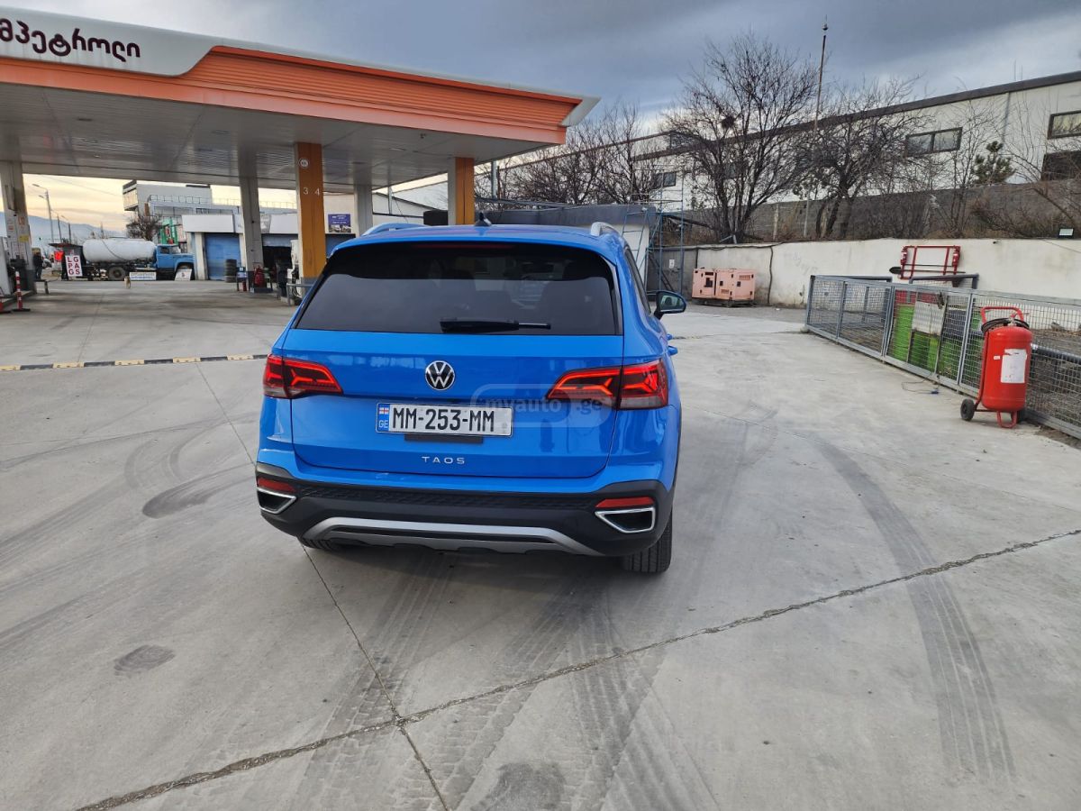 Volkswagen Taos 2022 — photo 2