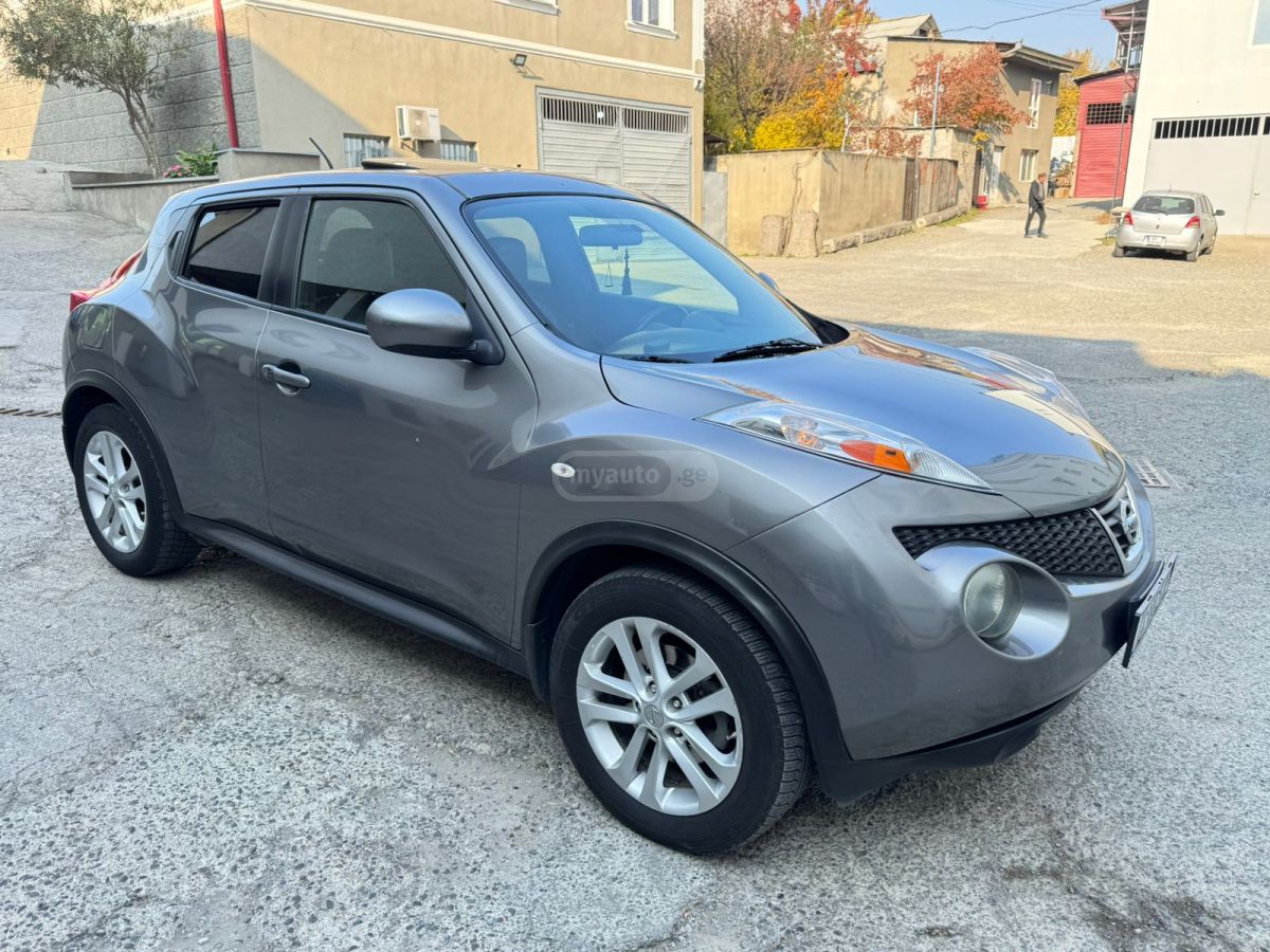 Nissan Juke 2011 — photo 2
