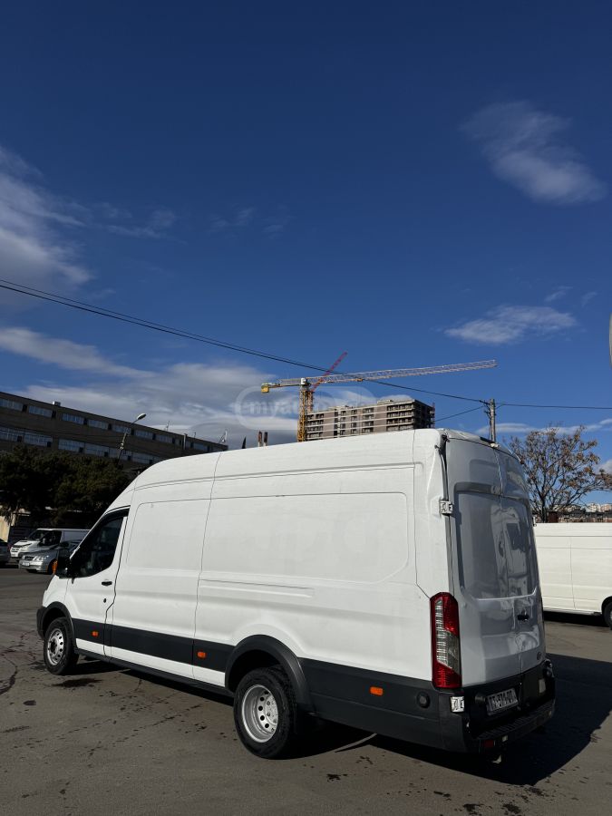 Ford Transit 2015 — photo 2