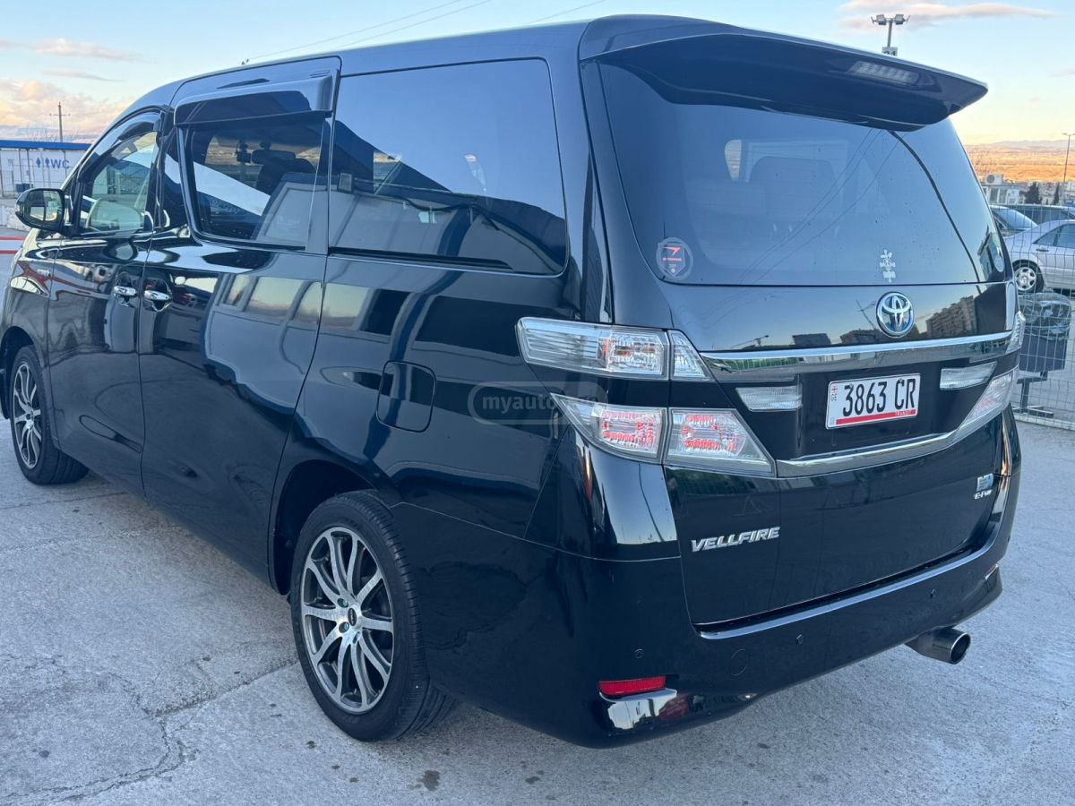 Toyota Vellfire 2014 — photo 2