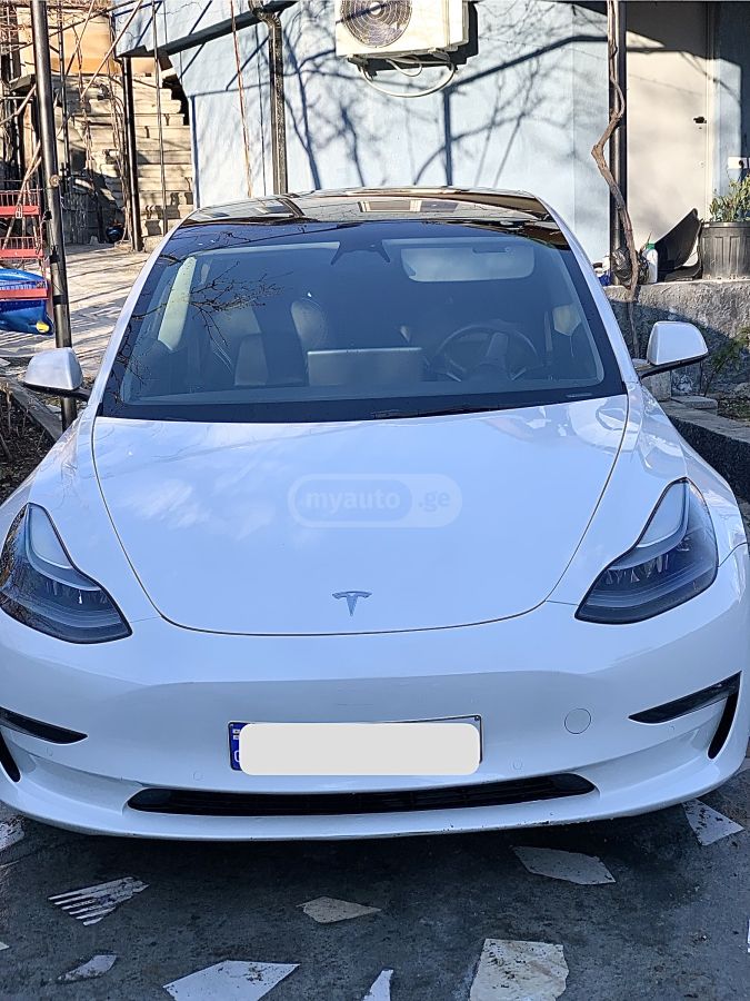 Tesla Model 3 2022 — photo 2