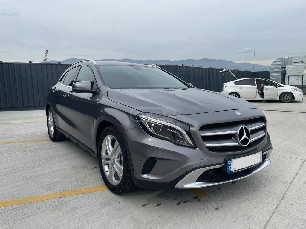 Mercedes-Benz GLA 200 2014 — photo 2