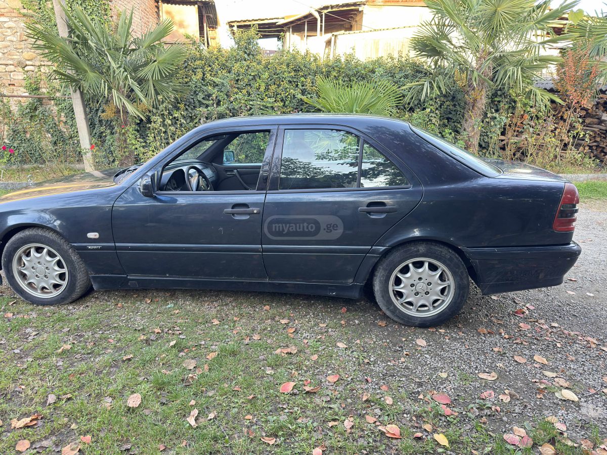 Mercedes-Benz C 200 1998 — photo 2