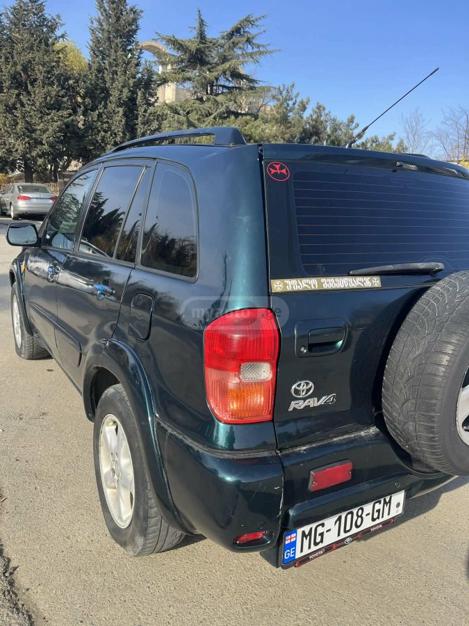 Toyota RAV4 2001 — photo 2
