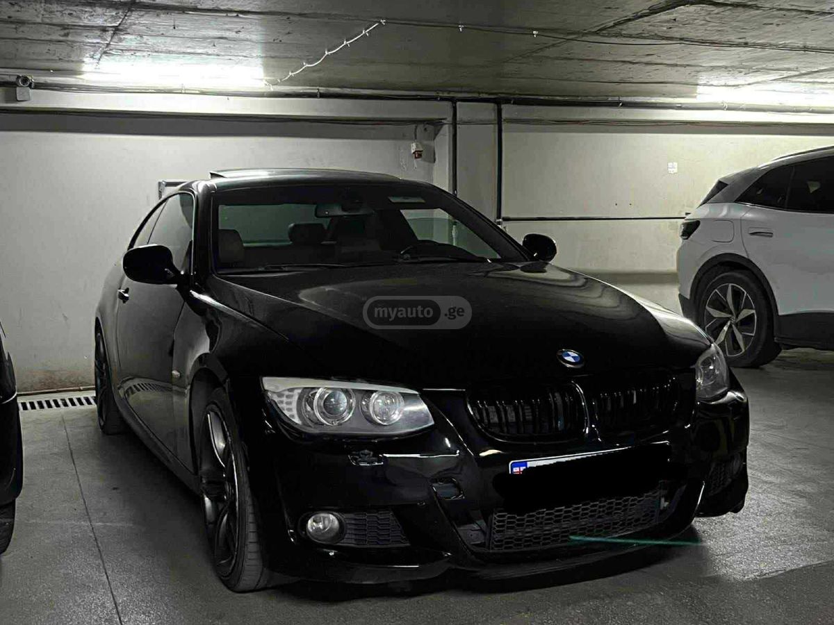 BMW 335 2011 — photo 2