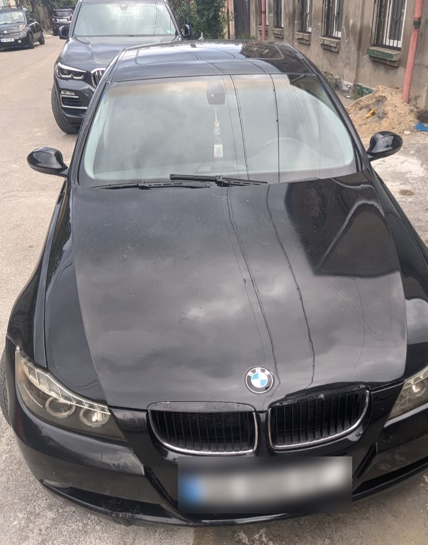 BMW 330 2005 — photo 2