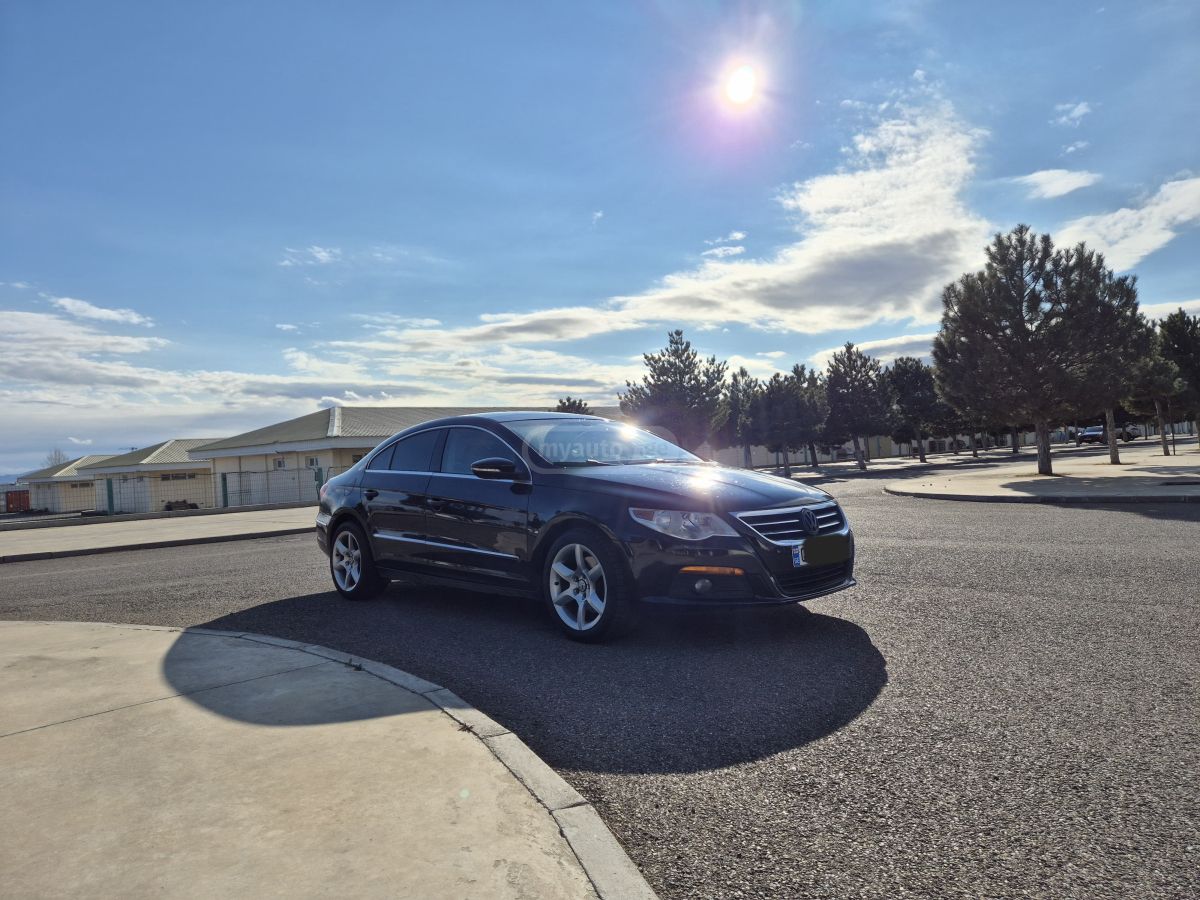 Volkswagen CC 2010 — photo 2