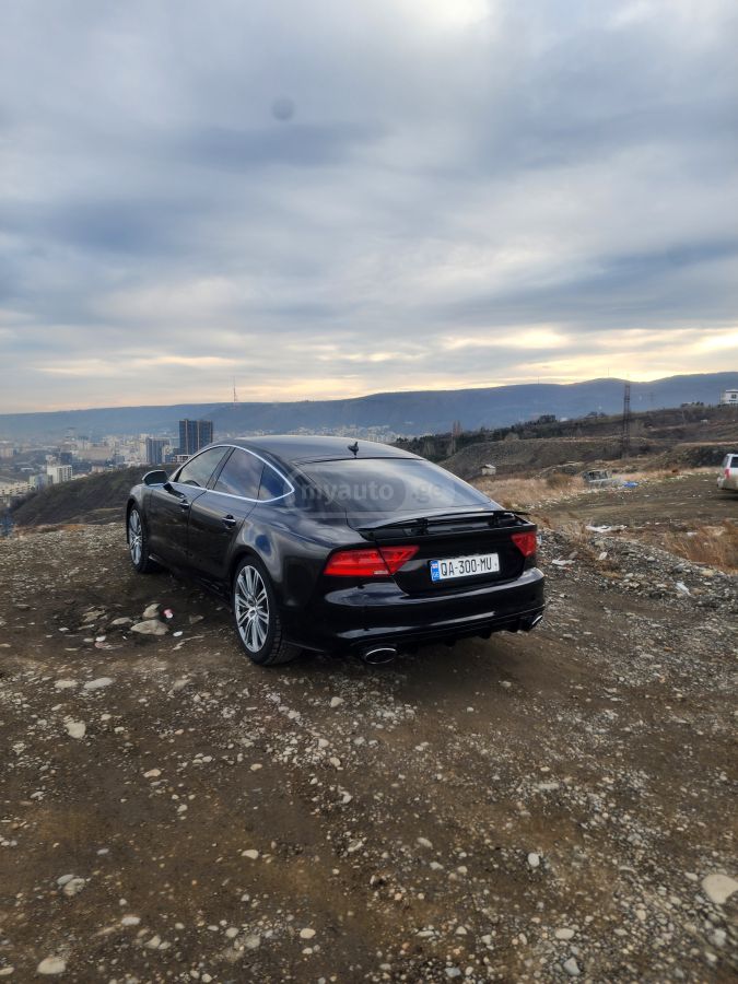 Audi A7 2012 — photo 2