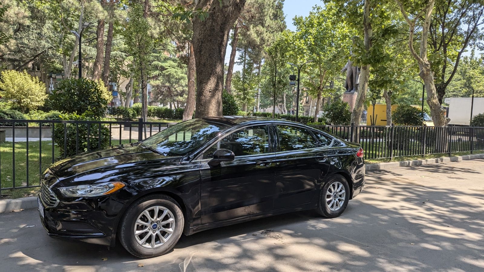 Ford Fusion 2016 — photo 2