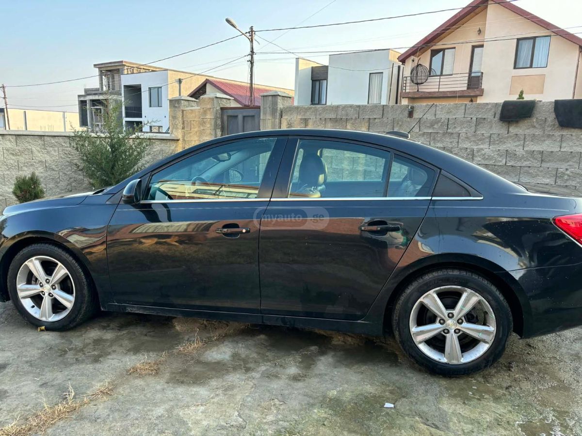 Chevrolet Cruze 2015 — photo 2