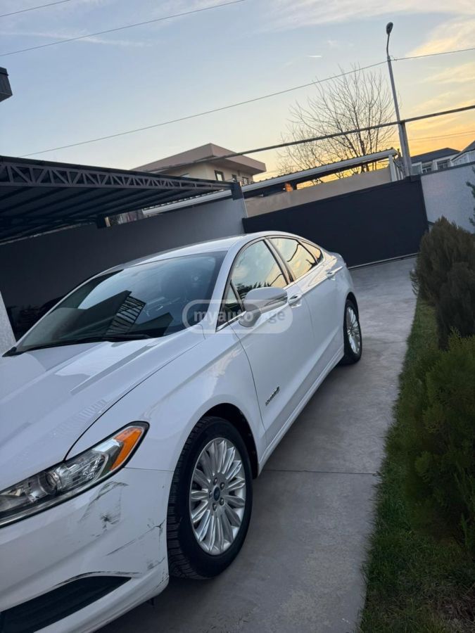Ford Fusion 2013 — photo 2