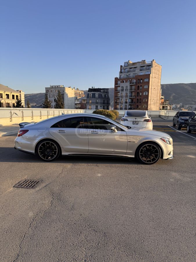 Mercedes-Benz CLS 550 2016 — photo 2