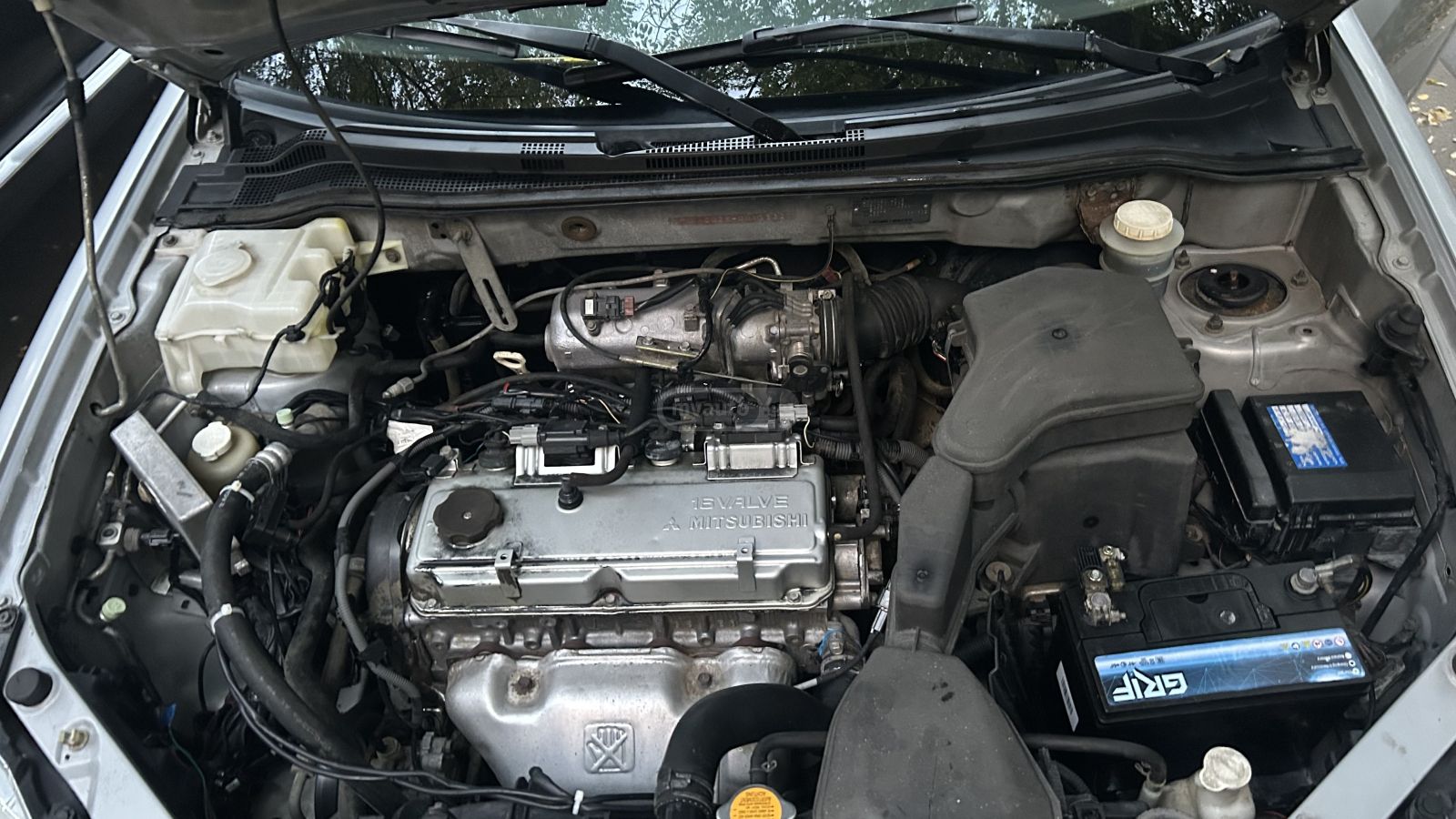 Mitsubishi Airtrek 2002 — photo 2