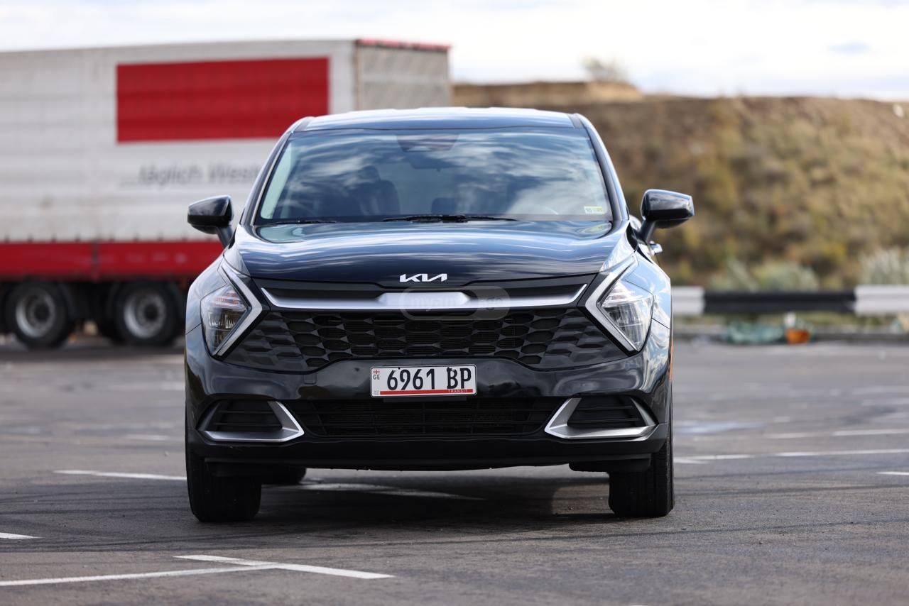 Kia Sportage 2023 — photo 2