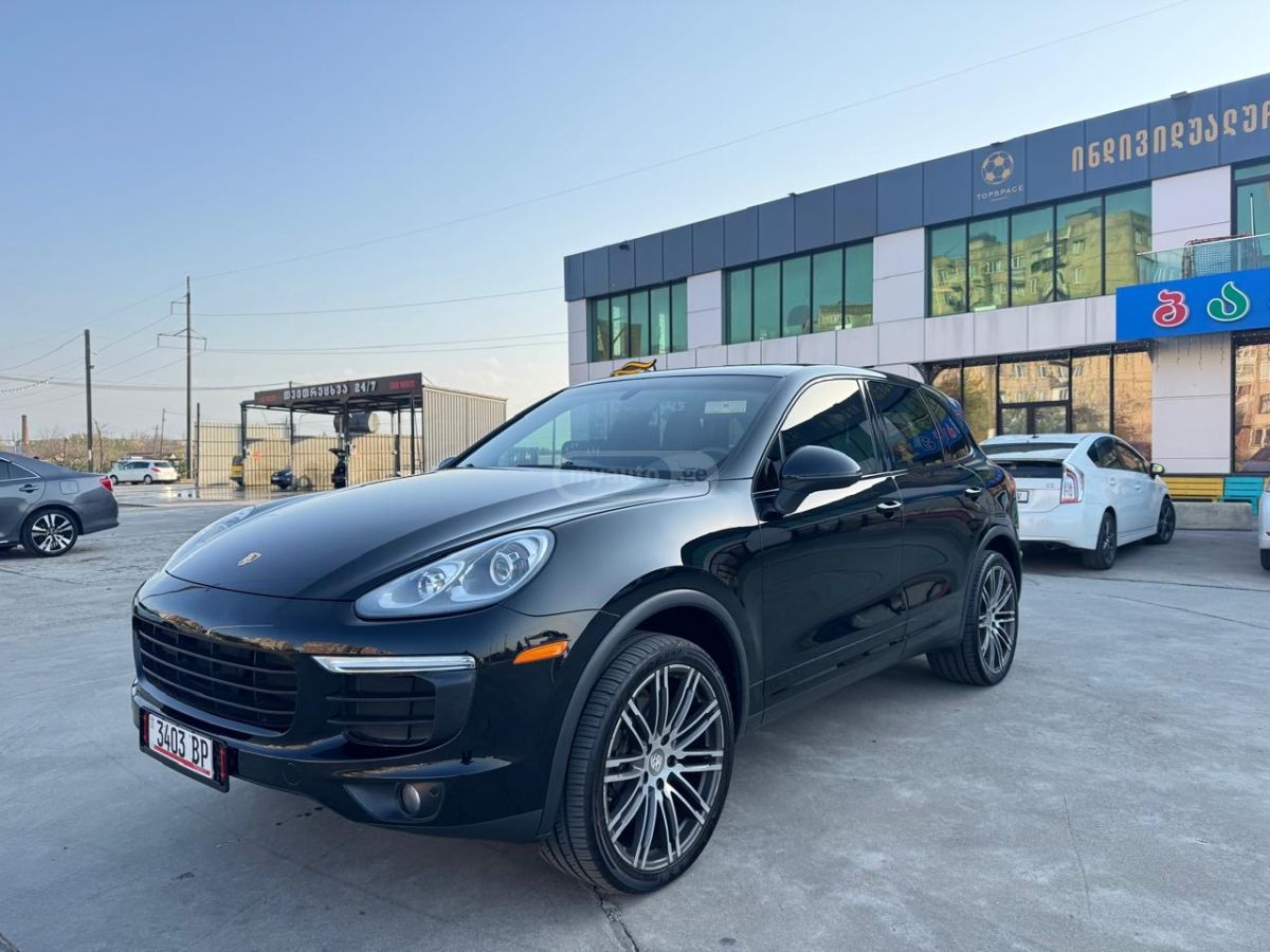 Porsche Cayenne 2016 — photo 2