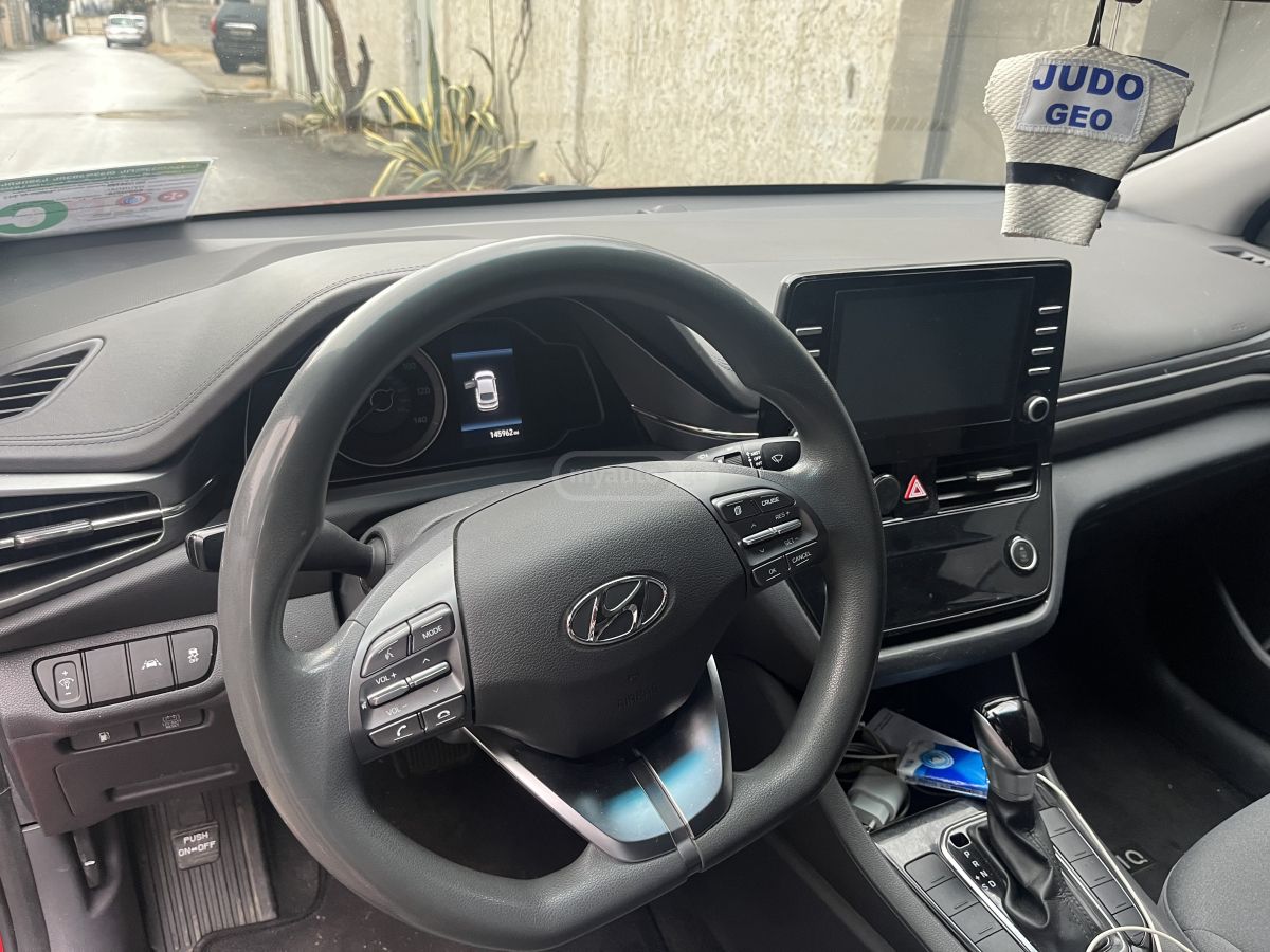 Hyundai Ioniq
