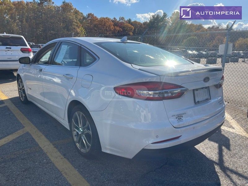Ford Fusion 2019 — photo 2
