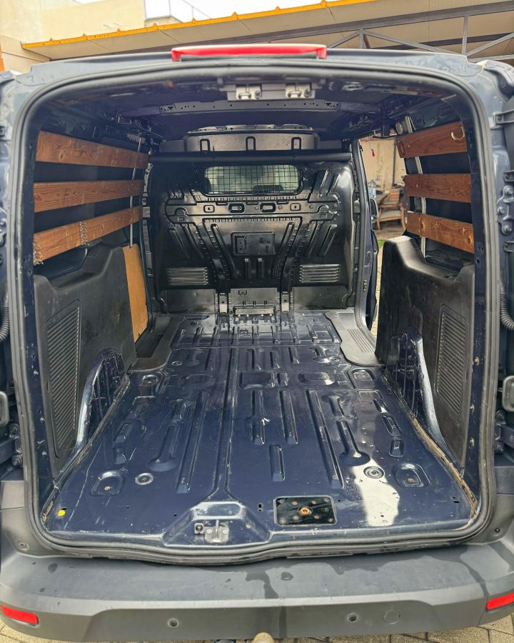 Ford Transit Connect 2015 — photo 2