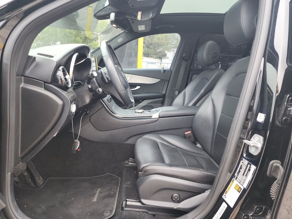 Mercedes-Benz GLC 300 2019 — photo 2