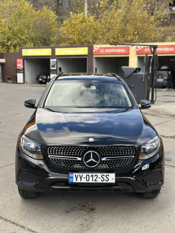 Mercedes-Benz GLC 300 2016 — photo 2
