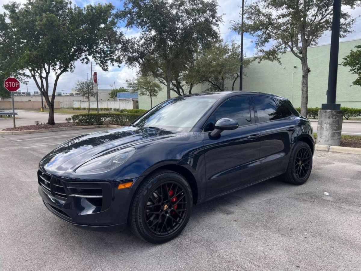 Porsche Macan 2021 — photo 2