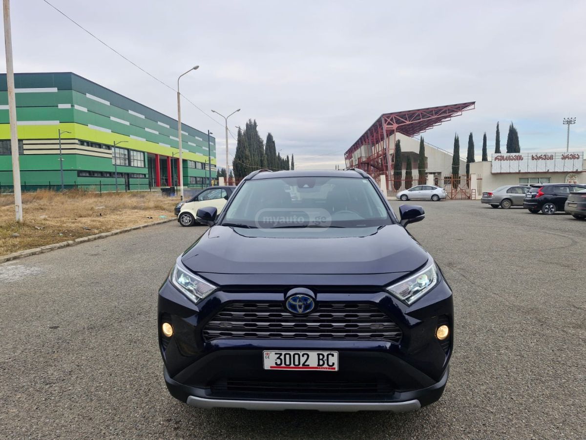 Toyota RAV4 2020 — photo 2