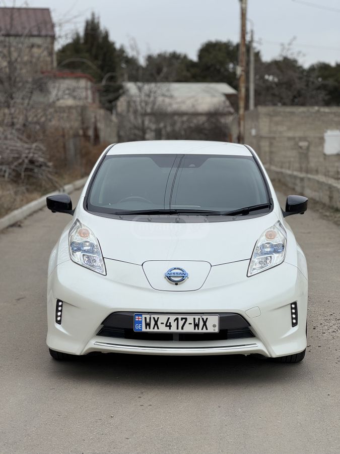 Nissan Leaf 2016 — photo 2
