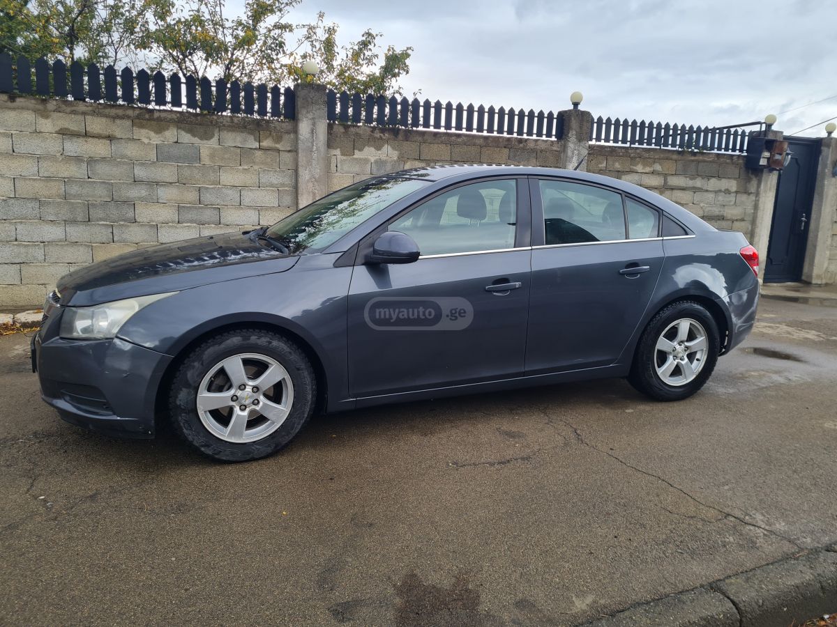 Chevrolet Cruze 2012 — photo 2