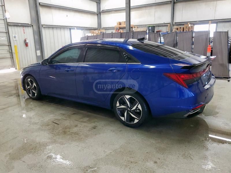 Hyundai Elantra 2021 — photo 2