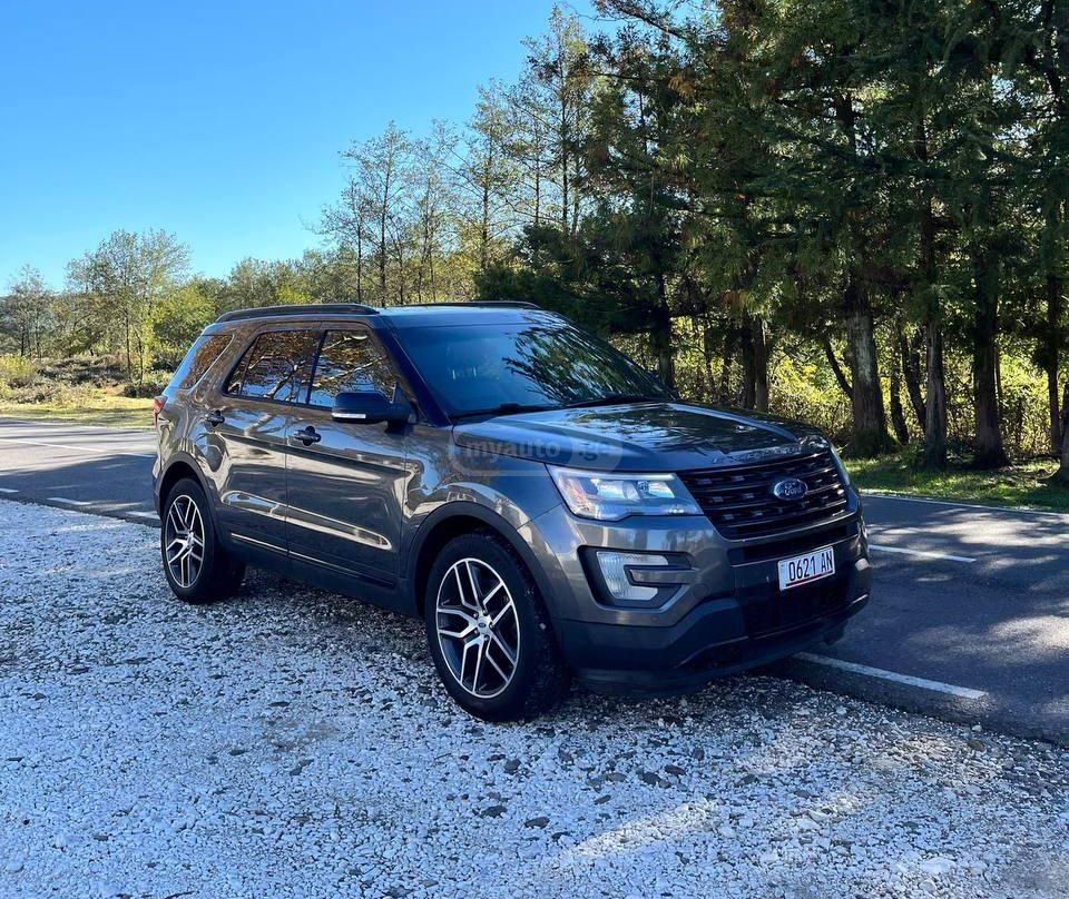 Ford Explorer