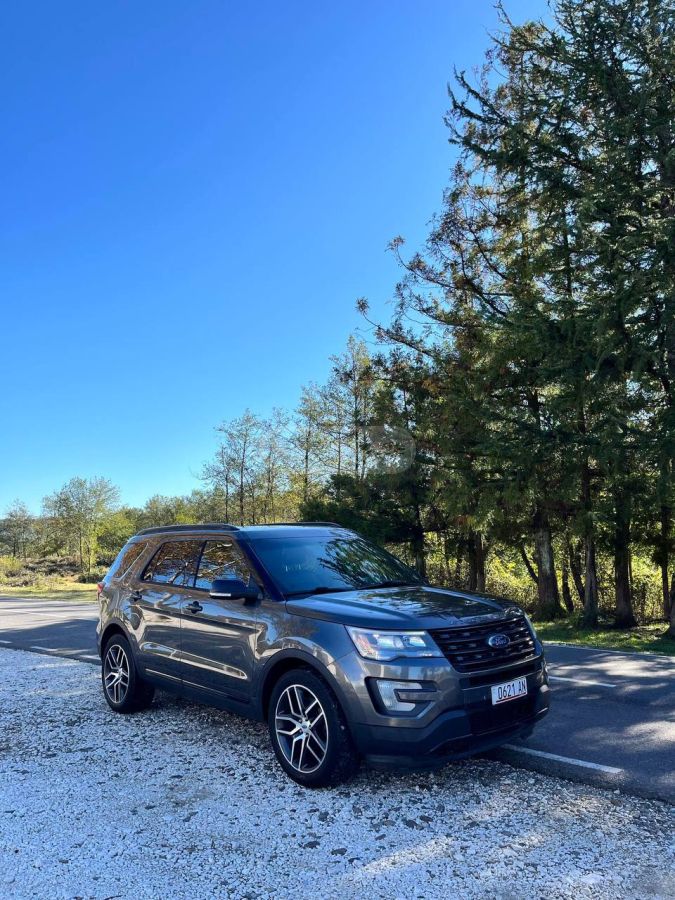 Ford Explorer 2016 — photo 2
