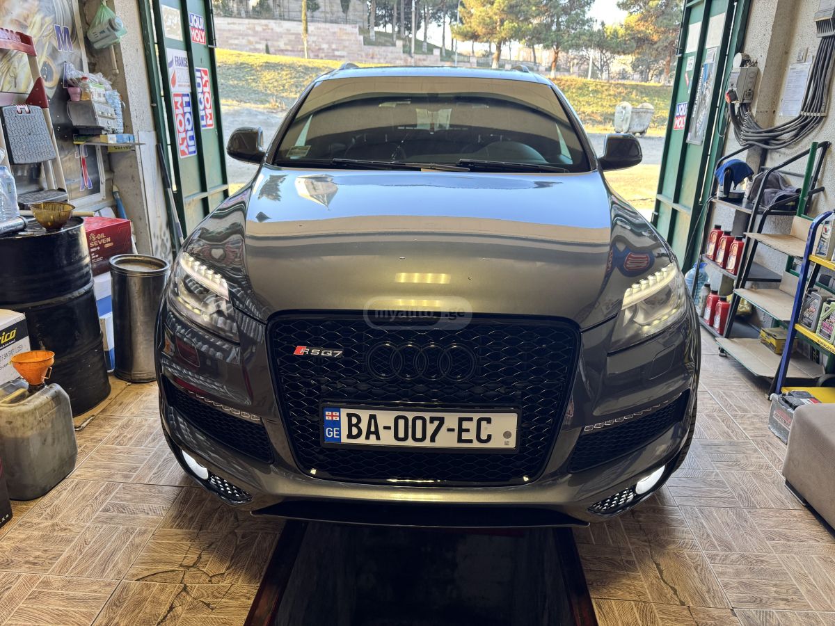 Audi Q7 2015 — photo 2