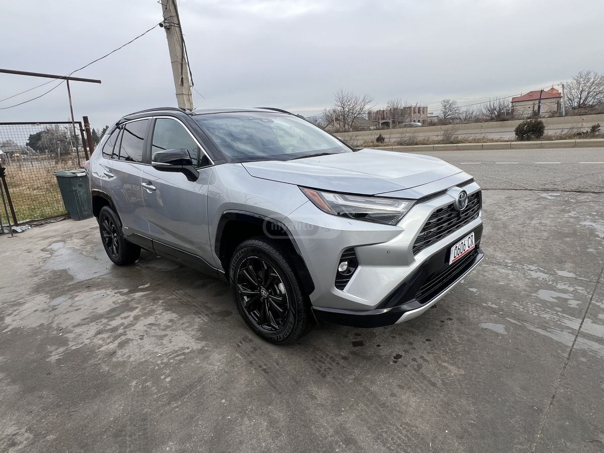 Toyota RAV4 2022 — photo 2