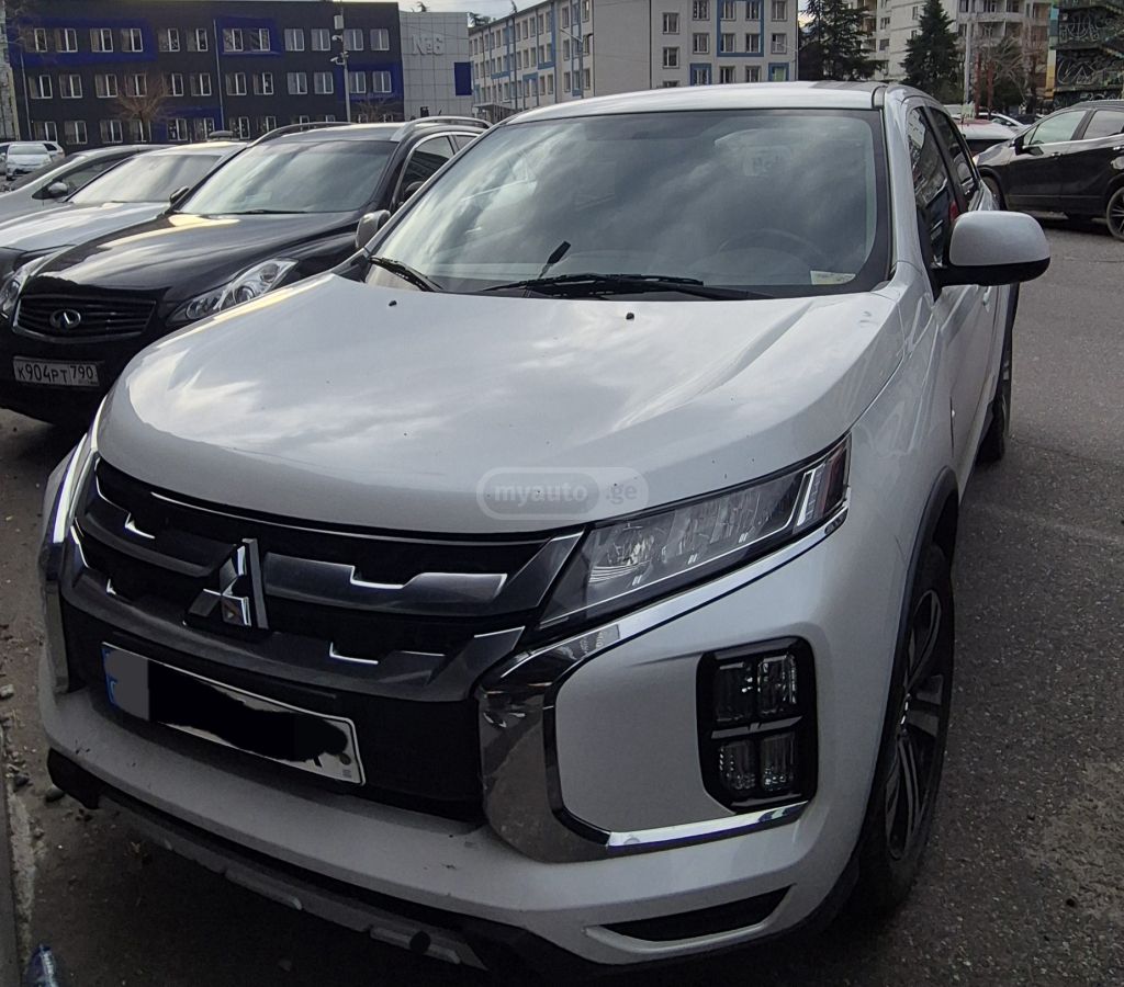 Mitsubishi Outlander Sport 2020 — photo 2