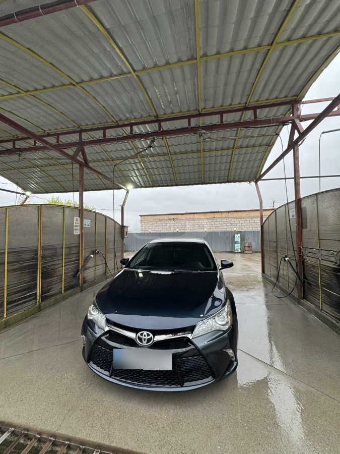 Toyota Camry 2016 — photo 2