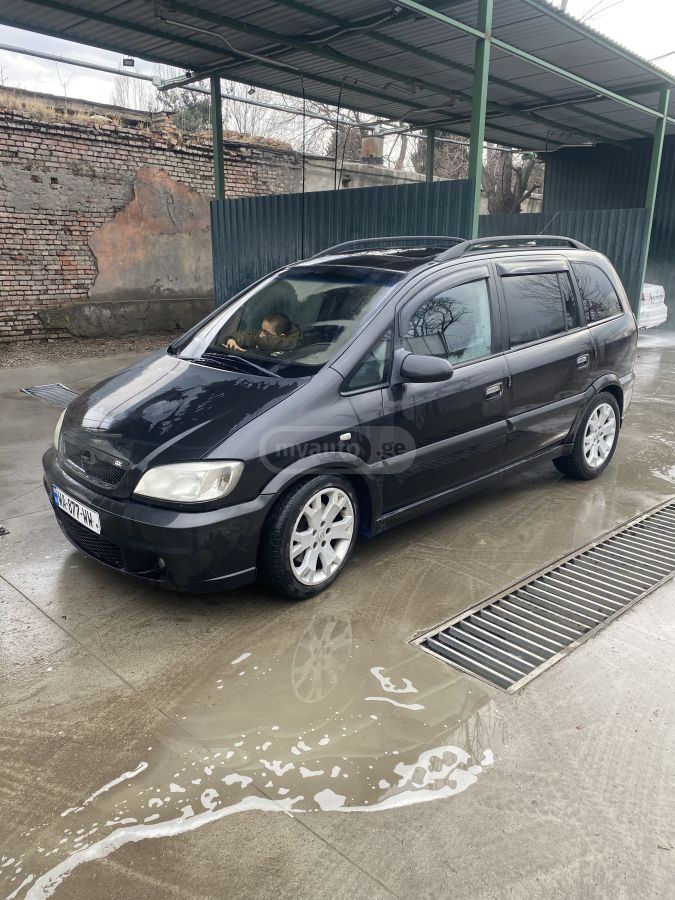 Opel Zafira 2001 — photo 2