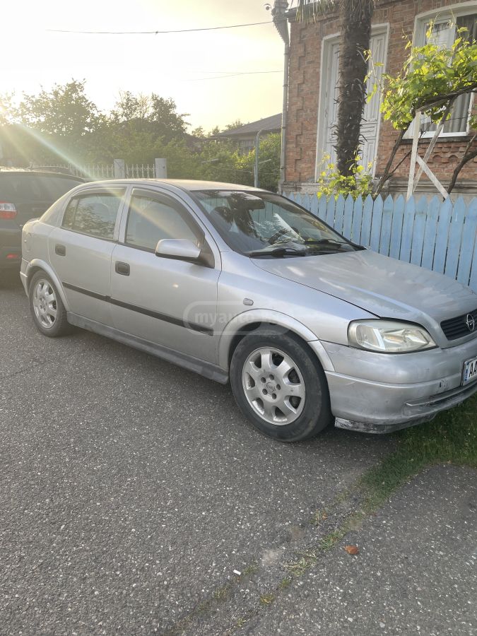 Opel Astra 2001 — photo 2