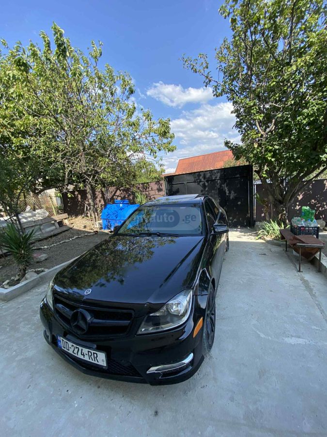 Mercedes-Benz C 250 2012 — photo 2