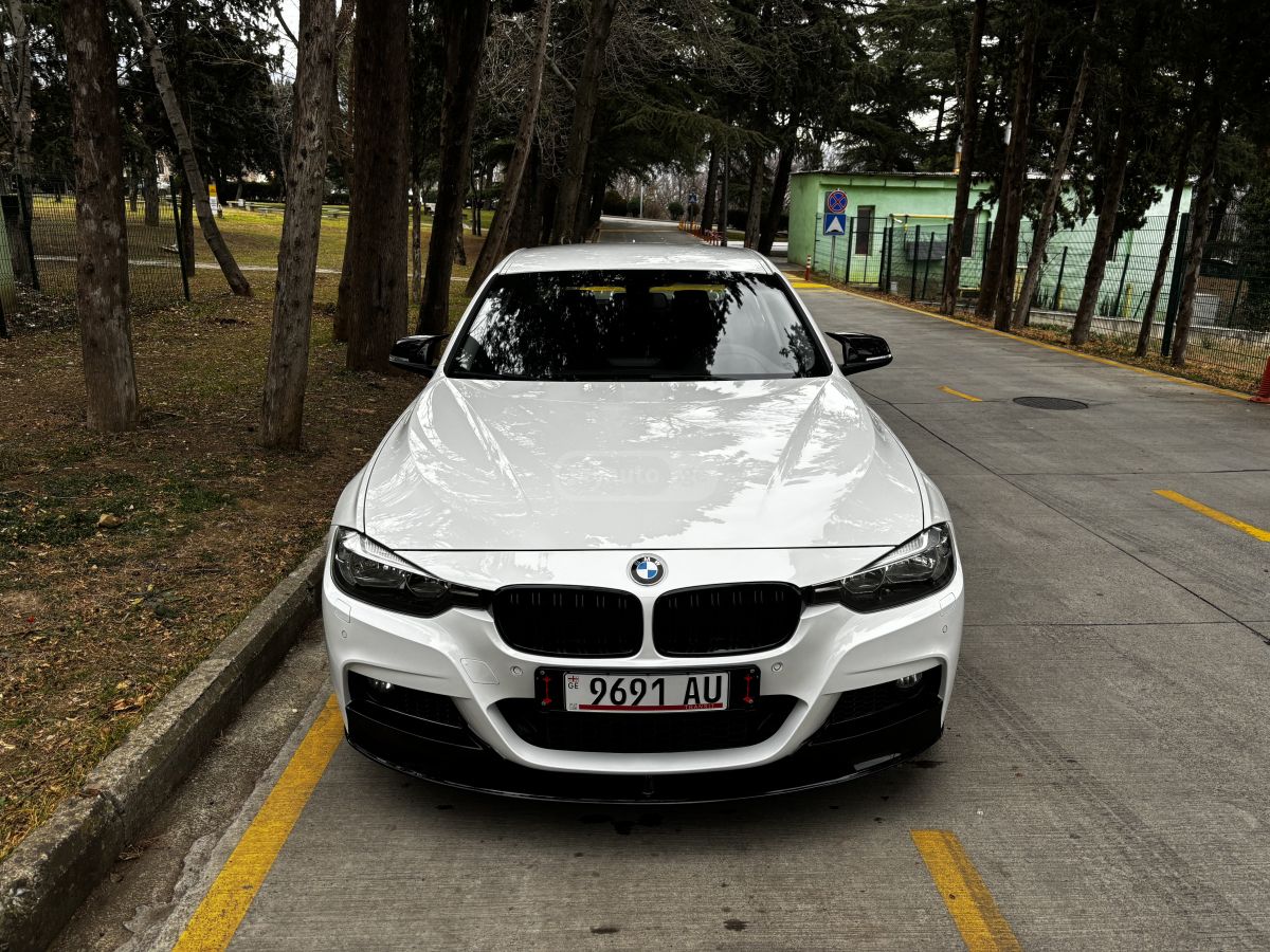 BMW 320 2016 — photo 2